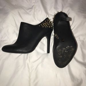 Boogie heels